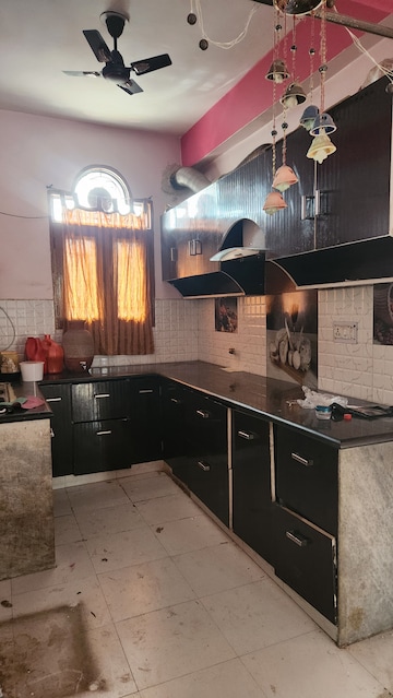 3 BHK Builder Floor For Sale in Spring Field, Sector 31