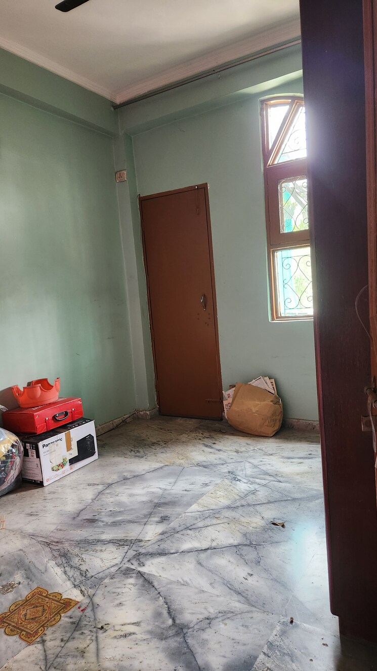 undefined, spring-field 3 Bedroom 1600 Sq.Ft. Builder Floor In Sector 31 Faridabad 8603563