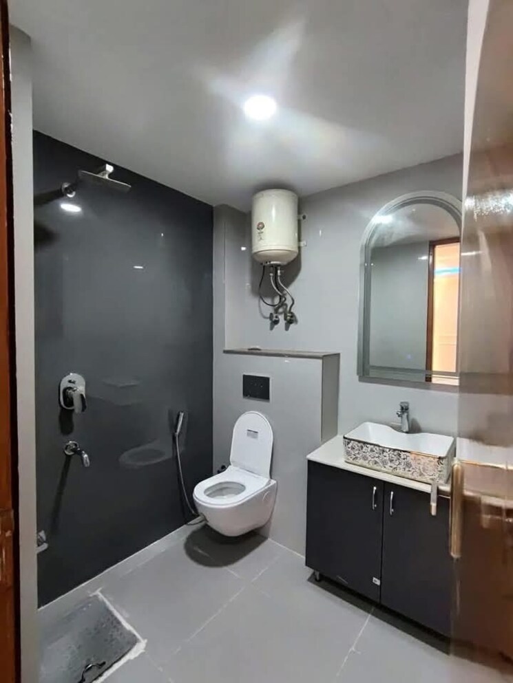 Attached Bathroom, saket 3 Bedroom 1500 Sq.Ft. Apartment In Saket Delhi 8603530