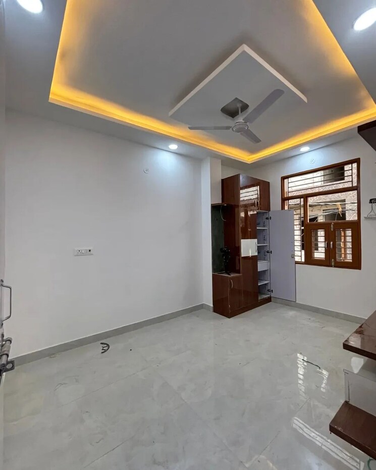 Room, sa-homes-i 5 Bedroom 450 Sq.Ft. Independent House In Uttam Nagar Delhi 8603548