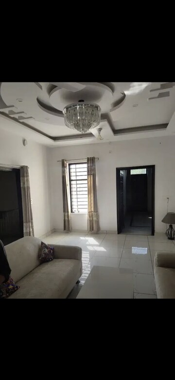 Living Room in 2.5 BHK Independent House at Sector 7 – for Rent