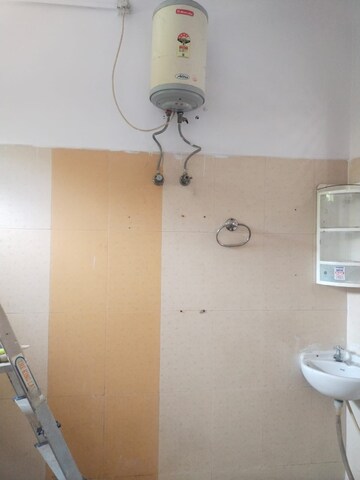 Bathroom in 2 BHK Independent House at Gomti Nagar – for Rent