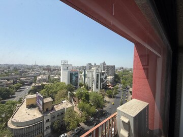  Office Space – Exterior View View at Sun Westbank, Navrangpura - for Rent