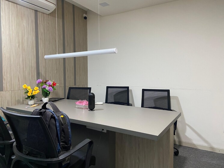 Team Area, shyamal Commercial Office Space 1871 Sq.Ft. In Shyamal Ahmedabad 8603663