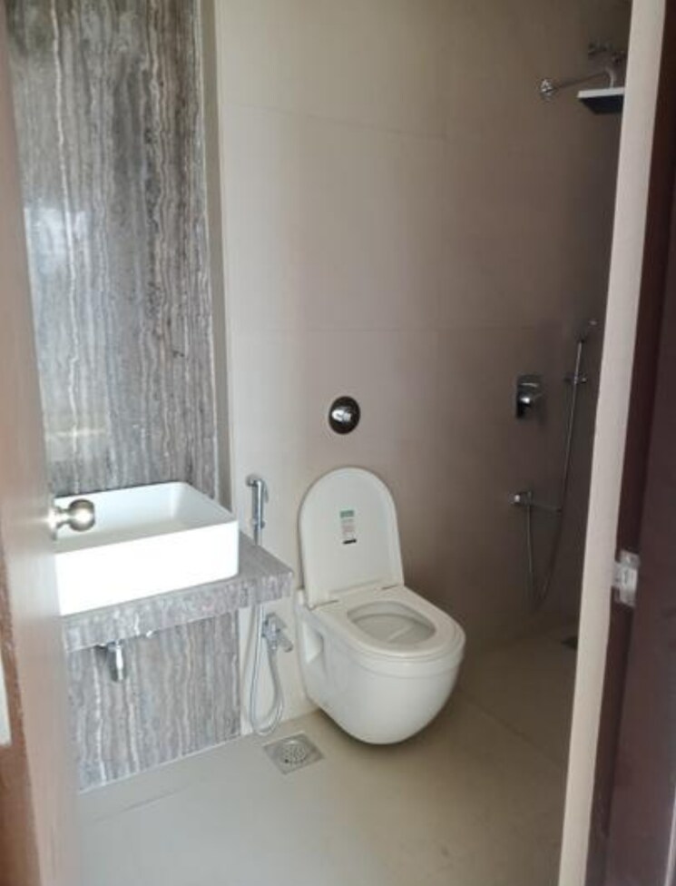 Bathroom, thane west 3 Bedroom 1500 Sq.Ft. Apartment In Thane West Thane 8603740