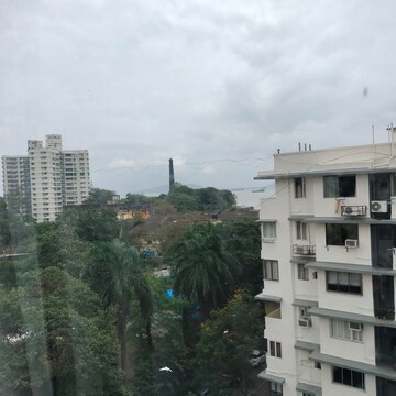 5 BHK Apartment For Rent in Colaba