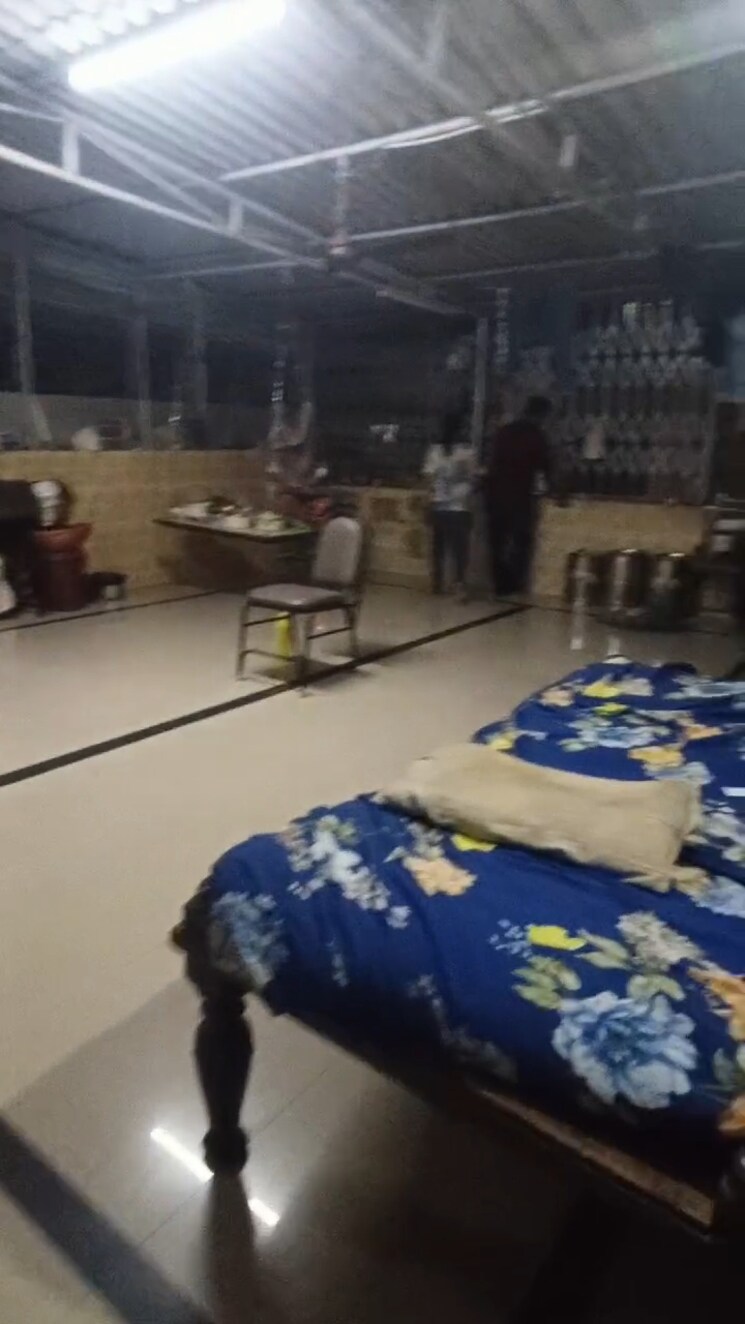  Parking, hilton-tower 1.5 Bedroom 750 Sq.Ft. Apartment In Andheri East Mumbai 8603835