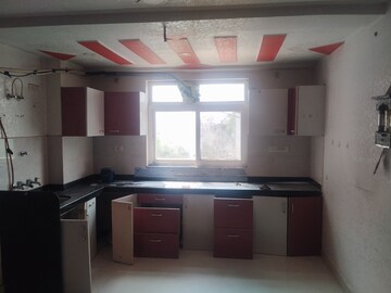 Kitchen in 1.5 BHK Apartment at Gomti Nagar – for Rent