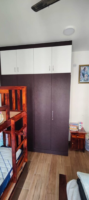 Furnished Amenities in 3 BHK Apartment at Shriram Luxor, Hennur Road – for Rent