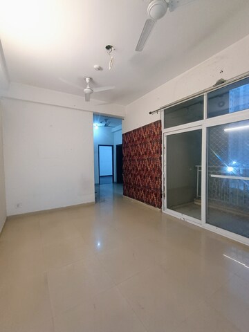 Room in 3 BHK Villa at Amrapali Leisure Valley, Tech Zone 4 Greater Noida – for Rent