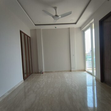 Master Bedroom in 3 BHK Apartment at Ambience Creacions, Sector 22 – for Rent