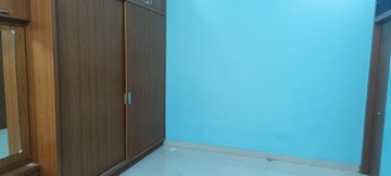 Room in 2 BHK Independent House at Deva Road – for Rent