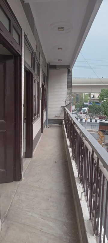 Balcony in 3 BHK Builder Floor at Shastri Nagar – for Rent