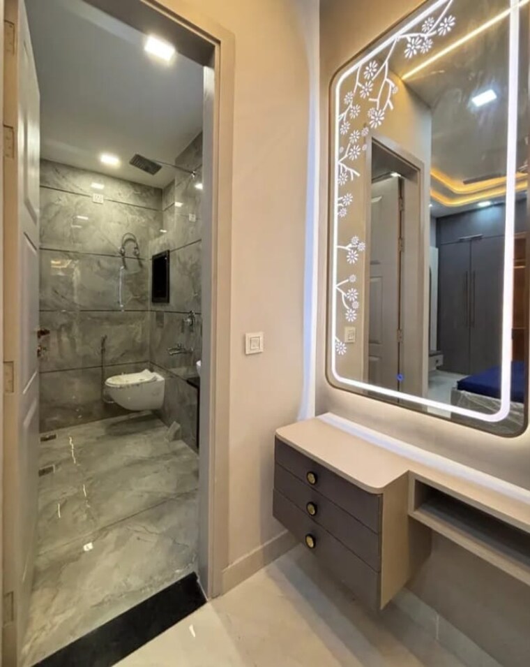 Bathroom, sector 33 3 Bedroom 1800 Sq.Ft. Builder Floor In Sector 33 Faridabad 8603930