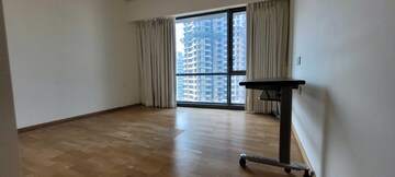 Room in 3 BHK Apartment at Lodha World View, Worli – for Rent