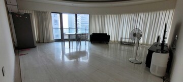 Room in 3 BHK Apartment at Lodha World View, Worli – for Rent