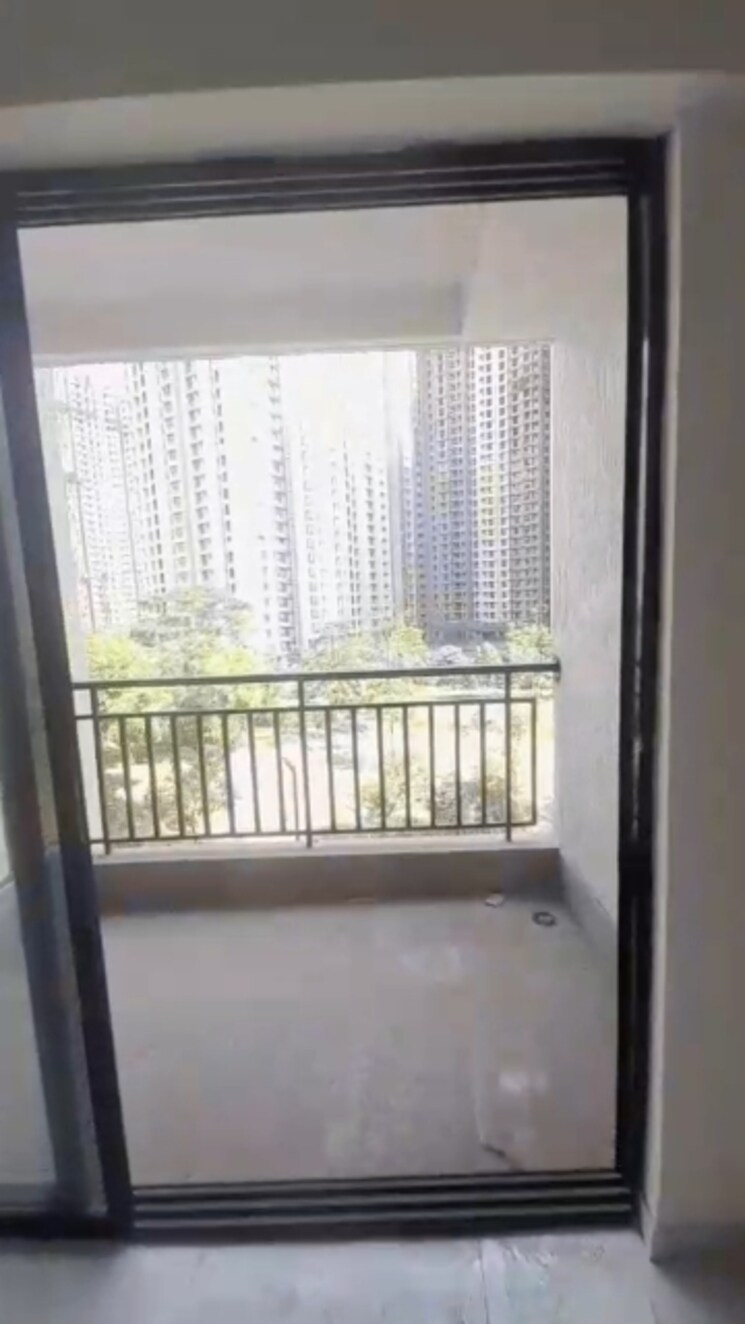 Balcony, runwal-gardens-phase-i 3 Bedroom 904 Sq.Ft. Apartment In Dombivli East Thane 8604011