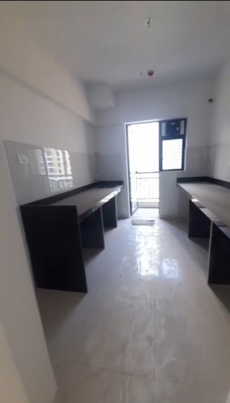 Kitchen, runwal-gardens-phase-i 3 Bedroom 904 Sq.Ft. Apartment In Dombivli East Thane 8604011