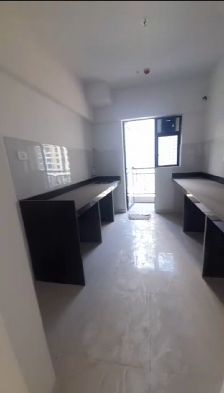 Kitchen, runwal-gardens-phase-i 3 Bedroom 904 Sq.Ft. Apartment In Dombivli East Thane 8604011