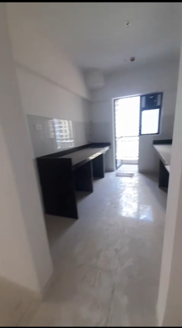 Kitchen, runwal-gardens-phase-i 3 Bedroom 904 Sq.Ft. Apartment In Dombivli East Thane 8604011