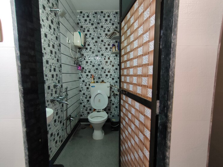 Bathroom, charkop sector 5 3 Bedroom 950 Sq.Ft. Independent House In Charkop Sector 5 Mumbai 8604009