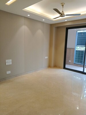 Room in 3 BHK Builder Floor at Defence Colony – for Sale