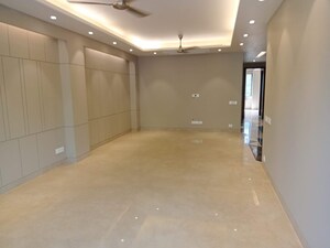 Room in 3 BHK Builder Floor at Defence Colony – for Sale