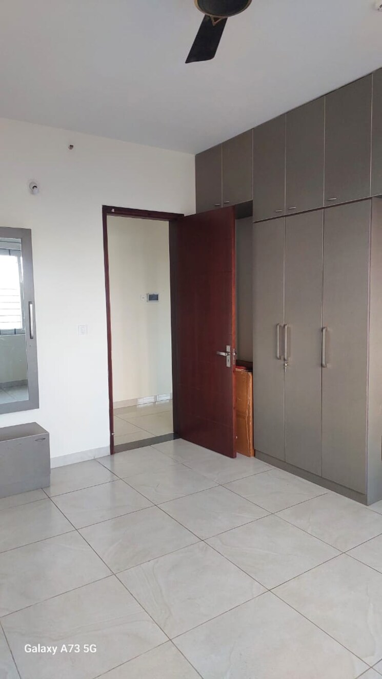 Room, mg road 5 Bedroom 6000 Sq.Ft. Penthouse In Mg Road Bangalore 8604106