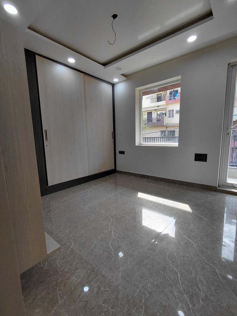 Bedroom, janakpuri 3 Bedroom 1100 Sq.Ft. Apartment In Janakpuri Delhi 8604252