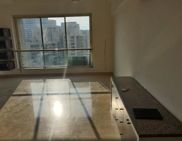 Living Room in 4 BHK Apartment at Hiranandani Meadows, Manpada – for Rent