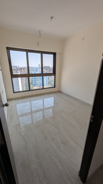 Room in 3 BHK Apartment at Aventus Westbrook, Andheri East – for Rent