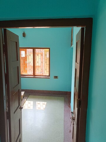 Room in 2 BHK Apartment at Lake Town – for Sale