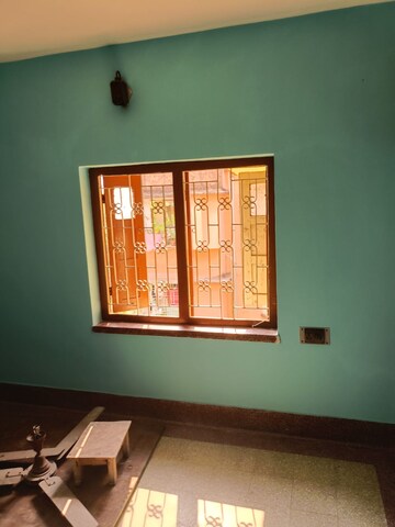 Room in 2 BHK Apartment at Lake Town – for Sale