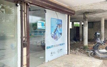 Shop For Sale in Sector 81