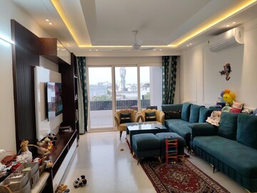 Gym in 2 BHK Apartment at Pareena Micasa, Sector 68 – for Rent