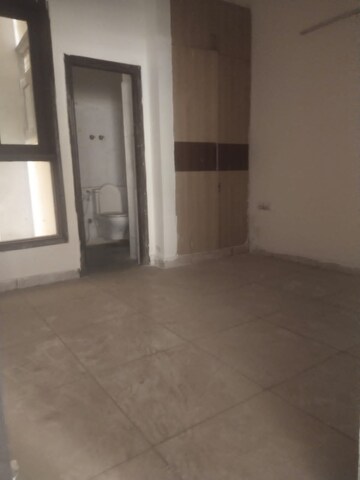 Room in 4 BHK Villa at Panchsheel Greens II, Sector 16 Greater Noida – for Rent