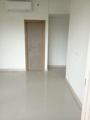 Room in 2.5 BHK Apartment at PS One 10, New Town – for Rent