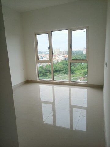 Room in 2.5 BHK Apartment at PS One 10, New Town – for Rent