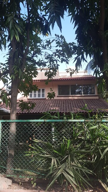 5 BHK Villa For Rent in Thaltej