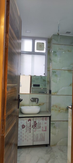 Bathroom in 3 BHK Builder Floor at Godrej Retreat, Sector 83 – for Sale