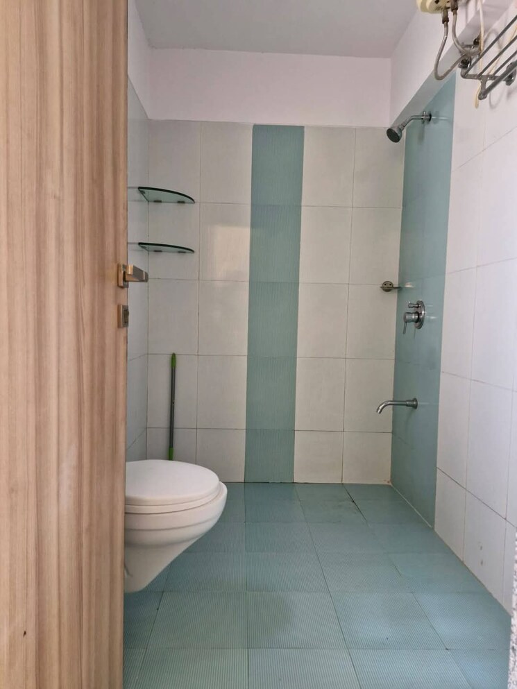 Bathroom, rashi-tower 2 Bedroom 1100 Sq.Ft. Apartment In Goregaon East Mumbai 8604633