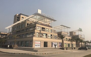 Shop For Sale in Puri 81 Business Hub, Sector 81