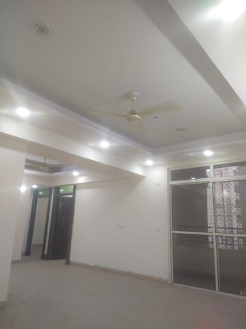 Room in 3 BHK Apartment at Nirala Aspire, Sector 16 Greater Noida – for Rent