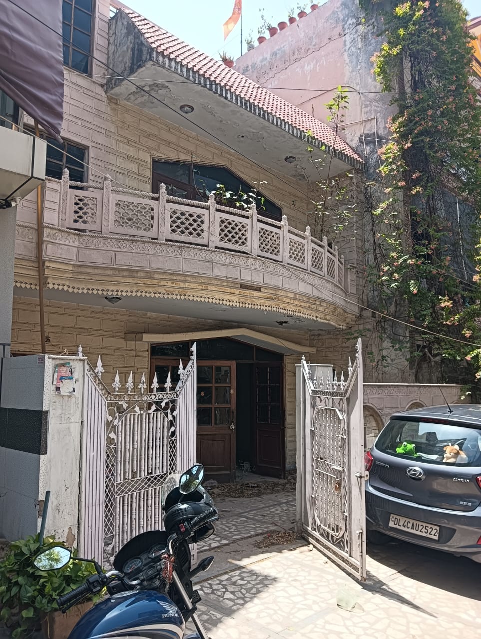 3 BHK + Pooja Room Villa For Rent in RWA Apartments Sector 19