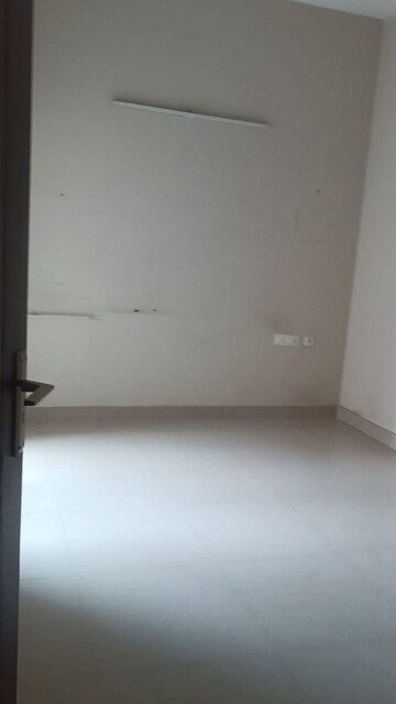 3 BHK Apartment For Rent in Kbnows Apartment, Sector 16 Greater Noida
