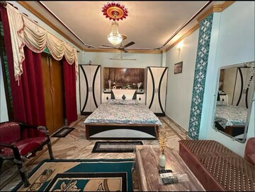 Room in 1 BHK Independent House at Chaukaghat – for Rent