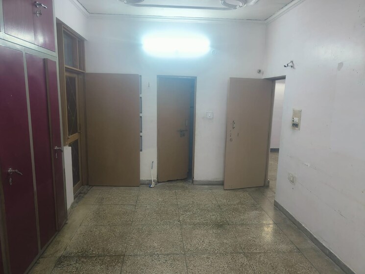 Room, indira nagar 4 Bedroom 1800 Sq.Ft. Independent House In Indira Nagar Lucknow 8605021