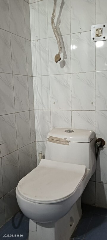 Bathroom in 2 BHK Builder Floor at Ardee City, Sector 52 – for Rent