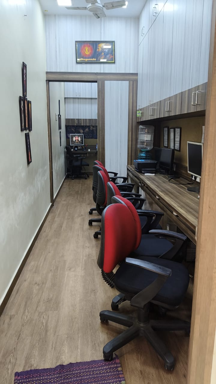 Office Space For Rent in Lbs Road 