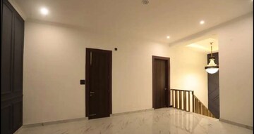 Room in 4 BHK Independent House at Sahastradhara Road – for Sale
